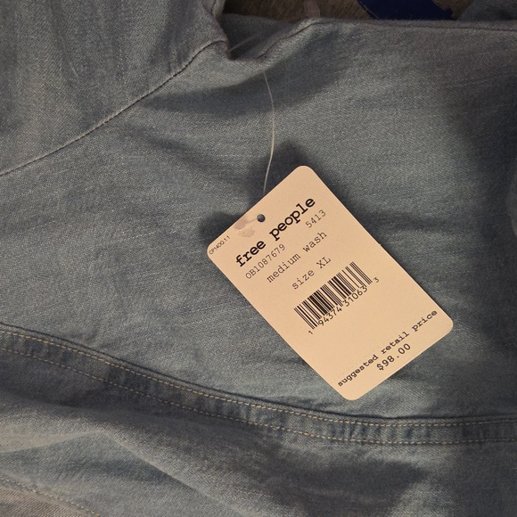 Free People NWTs Sophie Denim Wrap Top - Picture 3 of 3